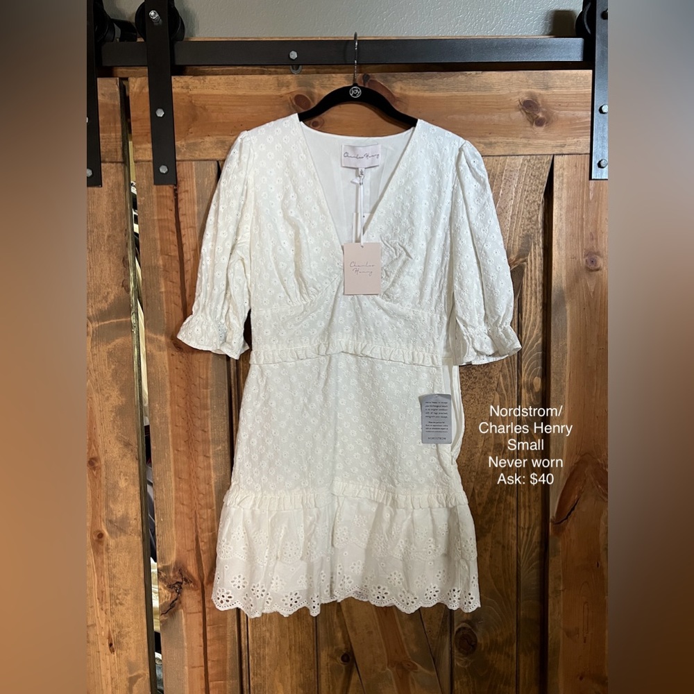 Embroidered Floral Charles Henry Mini Bridal Dress White size S